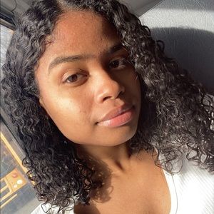 Meet your Posher, Husenia